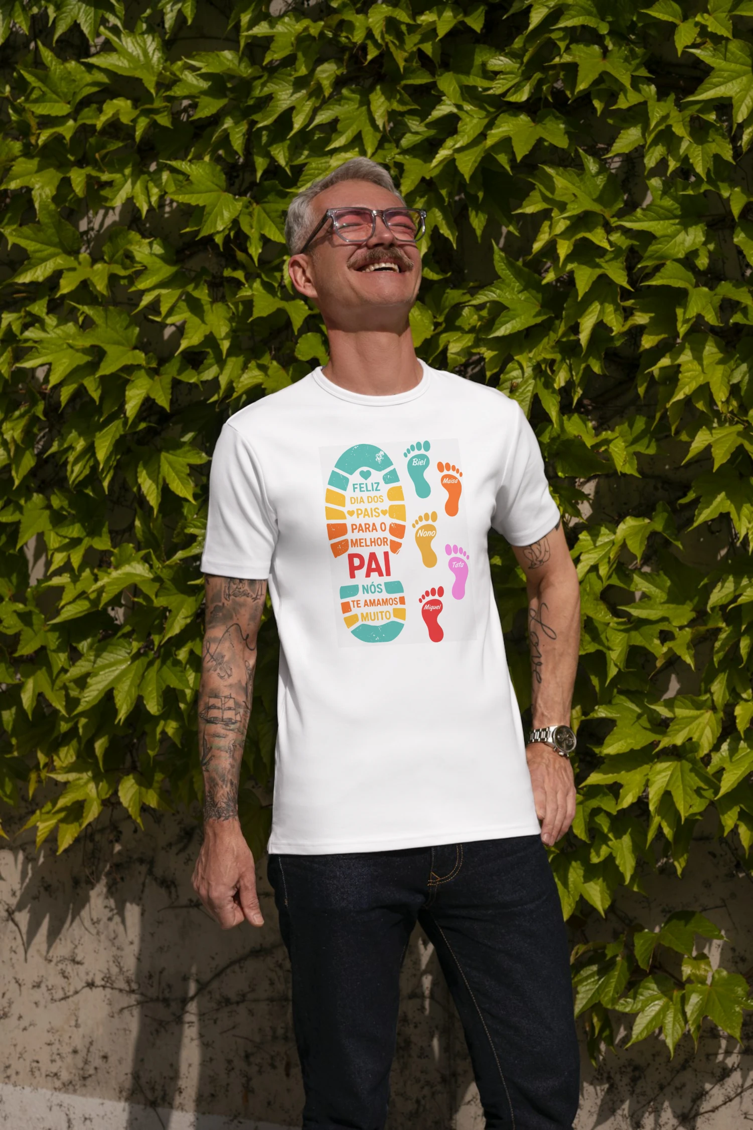 Camiseta Dia Dos Pais Personalizada Pegadas E Nomes Filhos