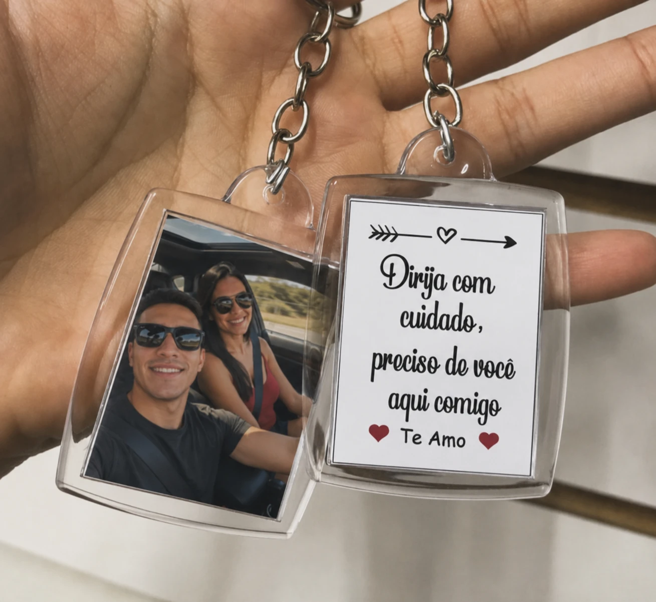 Chaveiro Carro Personalizado Foto e Frase "Dirija com Cuidado" - Acrílico 3x4